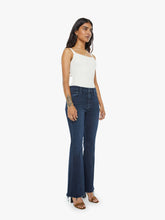 Load image into Gallery viewer, Lil Weekender Fray Jeans
