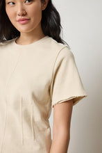 Load image into Gallery viewer, Darted Elbow Sleeve
