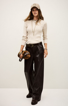 Load image into Gallery viewer, Banny Jumper
