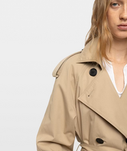 Load image into Gallery viewer, Kivana Jacket
