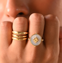 Load image into Gallery viewer, Temple Moon Ring
