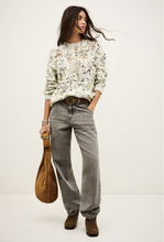 Load image into Gallery viewer, Rave Jumper
