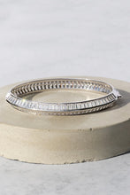 Load image into Gallery viewer, Razor Edge Bangle
