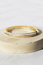 Load image into Gallery viewer, Razor Edge Bangle
