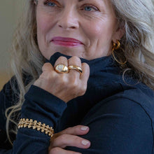 Load image into Gallery viewer, Big Eloise Gold Bracelet
