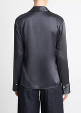 Load image into Gallery viewer, Tipped Slim Long Sleeve Blouse
