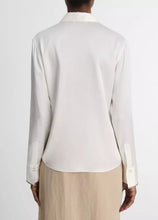 Load image into Gallery viewer, Tipped Slim Long Sleeve Blouse
