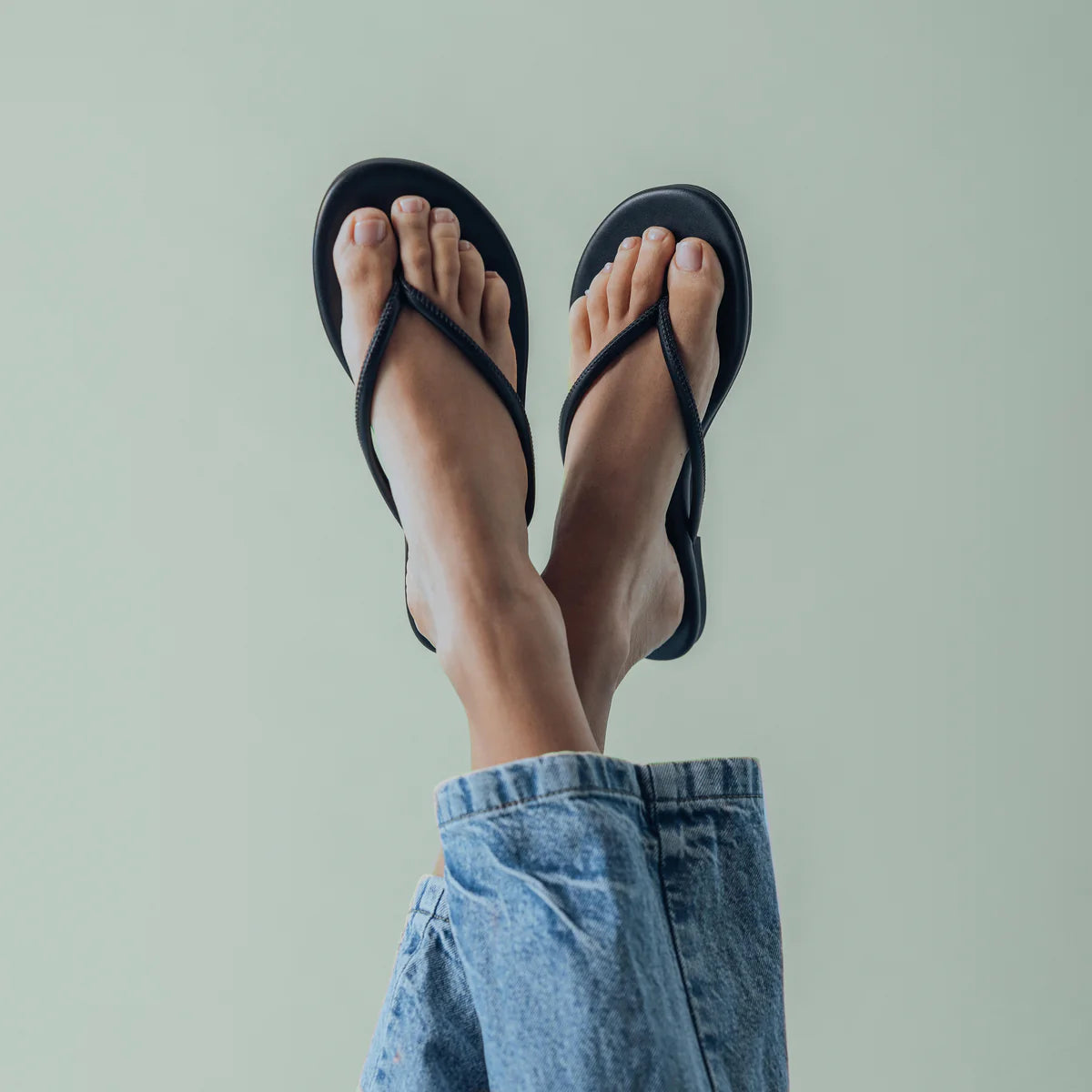 Vivie Stitch Strap Sandal