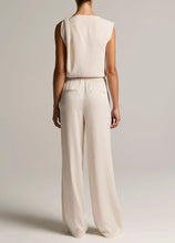 Load image into Gallery viewer, Mid-Rise Shine Crepe Pull-On Pant
