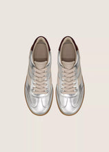 Load image into Gallery viewer, Oasis Metallic Leather Sneaker

