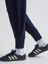 Load image into Gallery viewer, Relaxed Pant 25
