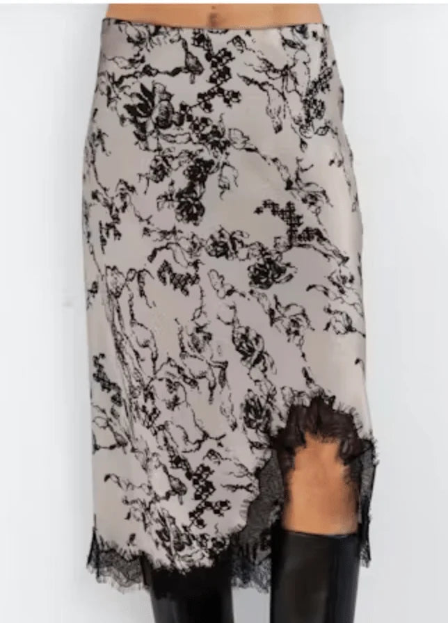 Go Lacey Le Skirt Printed