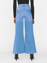 Load image into Gallery viewer, LE Palazzo Crop Raw
