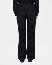 Load image into Gallery viewer, Poma Soft Flock Flowers Pant

