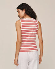 Load image into Gallery viewer, Sleeveless Fitted Button Down Top
