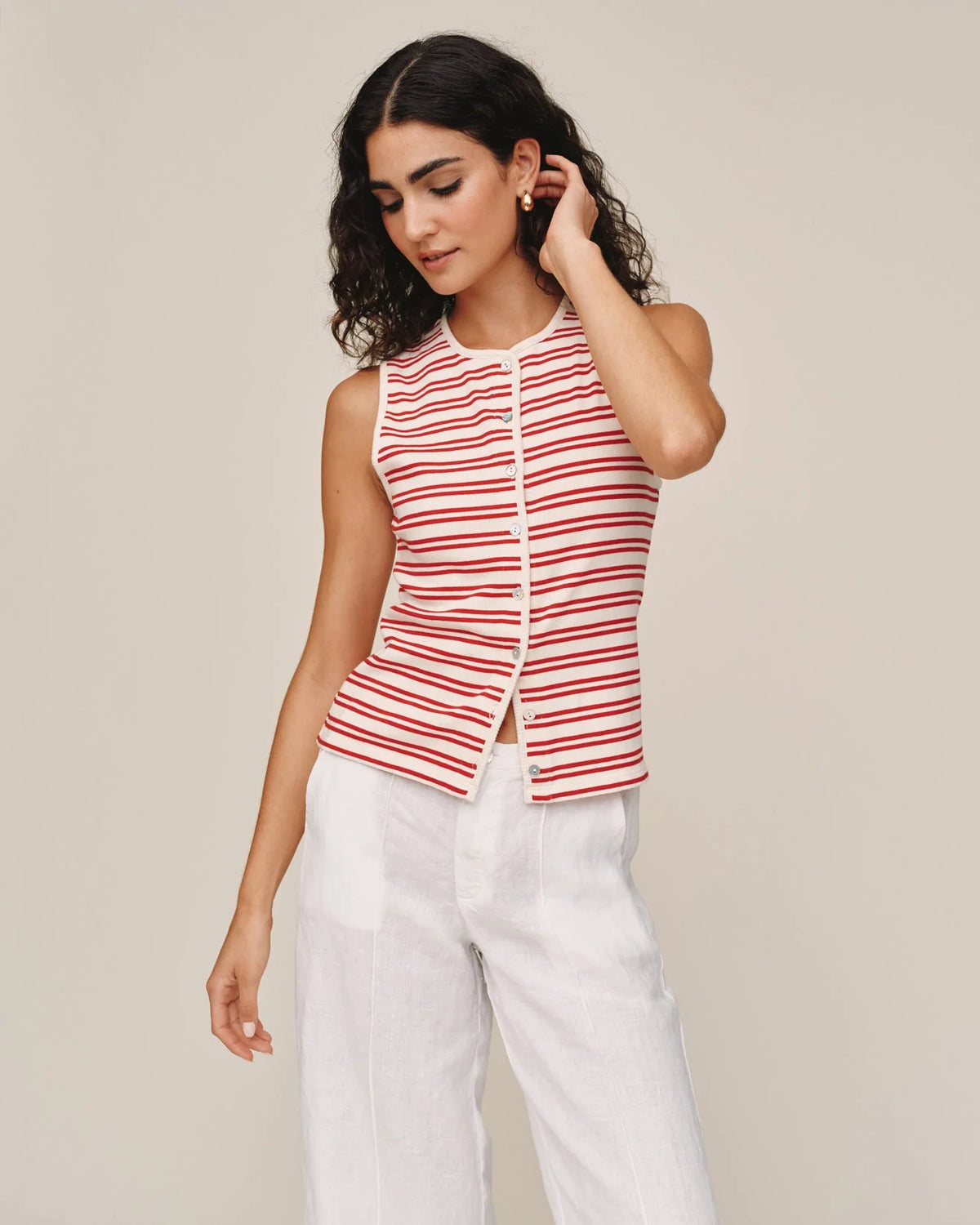 Sleeveless Fitted Button Down Top