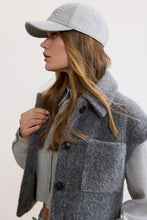 Load image into Gallery viewer, Sophie Vest
