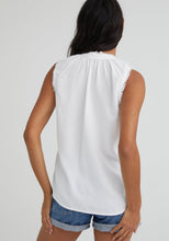 Load image into Gallery viewer, Sleeveless Fray Edge Pullover
