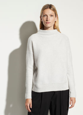 Boiled Funnel Neck Pullover