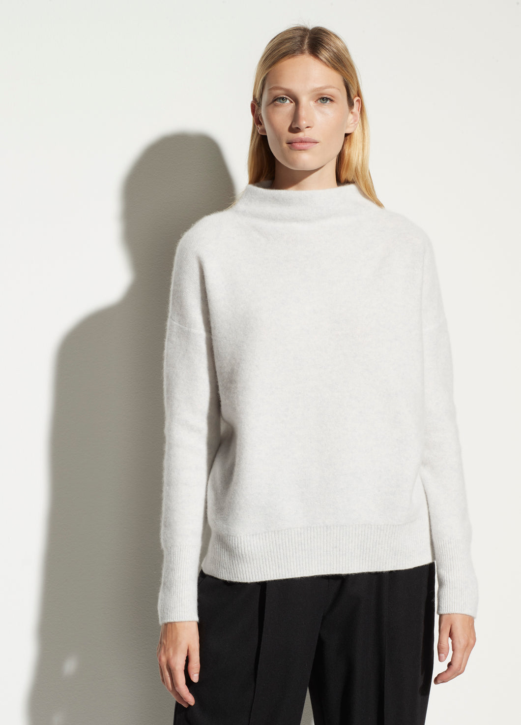 Boiled Funnel Neck Pullover